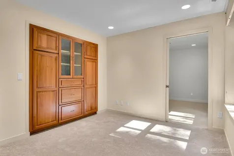 1374 Alki Avenue SW Seattle WA 98116