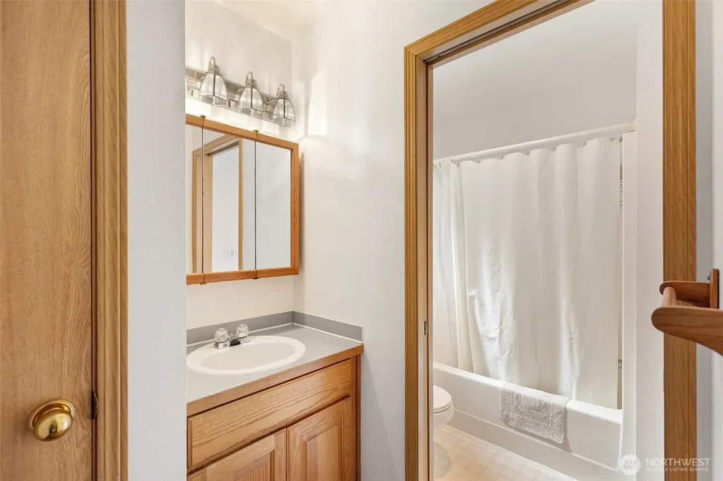 10615 135th Avenue NW Gig Harbor WA 98329