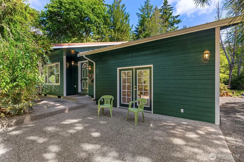 10615 135th Avenue NW Gig Harbor WA 98329