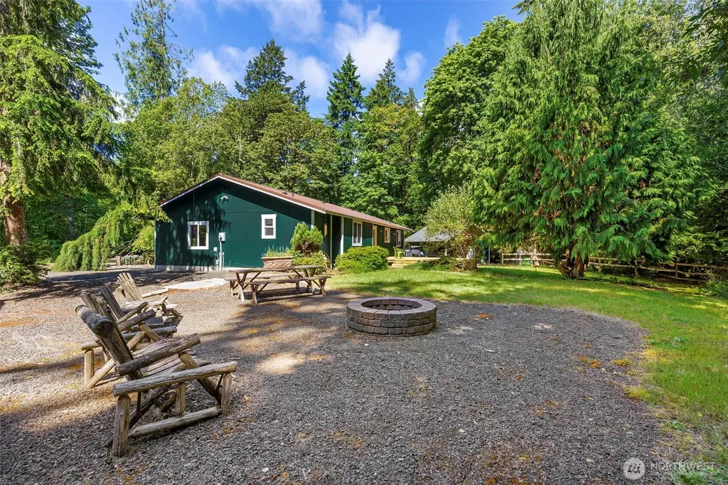 10615 135th Avenue NW Gig Harbor WA 98329