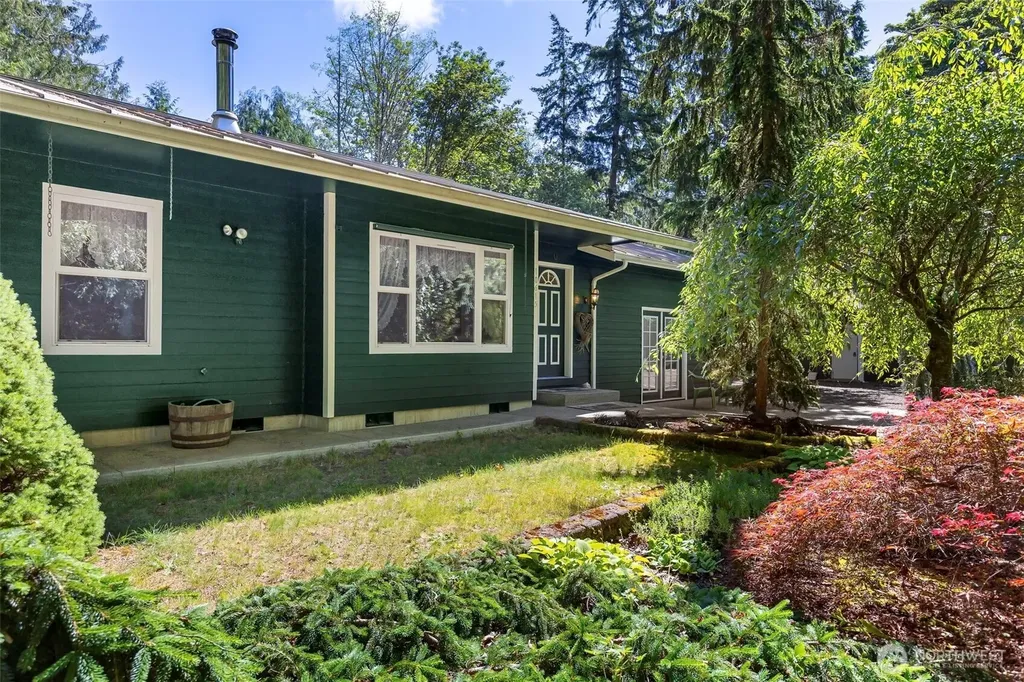 10615 135th Avenue NW Gig Harbor WA 98329