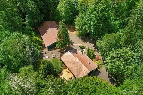 10615 135th Avenue NW Gig Harbor WA 98329