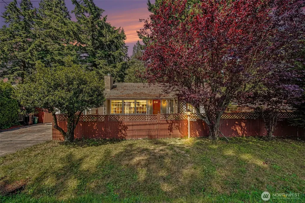 11557 8th Avenue NE Seattle WA 98125