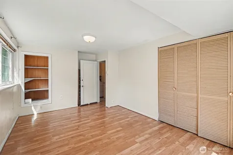11557 8th Avenue NE Seattle WA 98125
