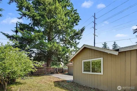 11557 8th Avenue NE Seattle WA 98125