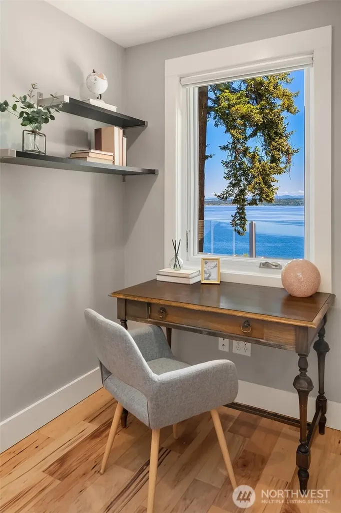 21206 SW Tramp Harbor Road Vashon WA 98070
