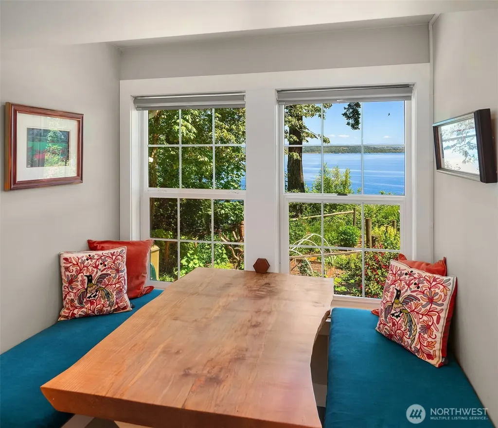 21206 SW Tramp Harbor Road Vashon WA 98070
