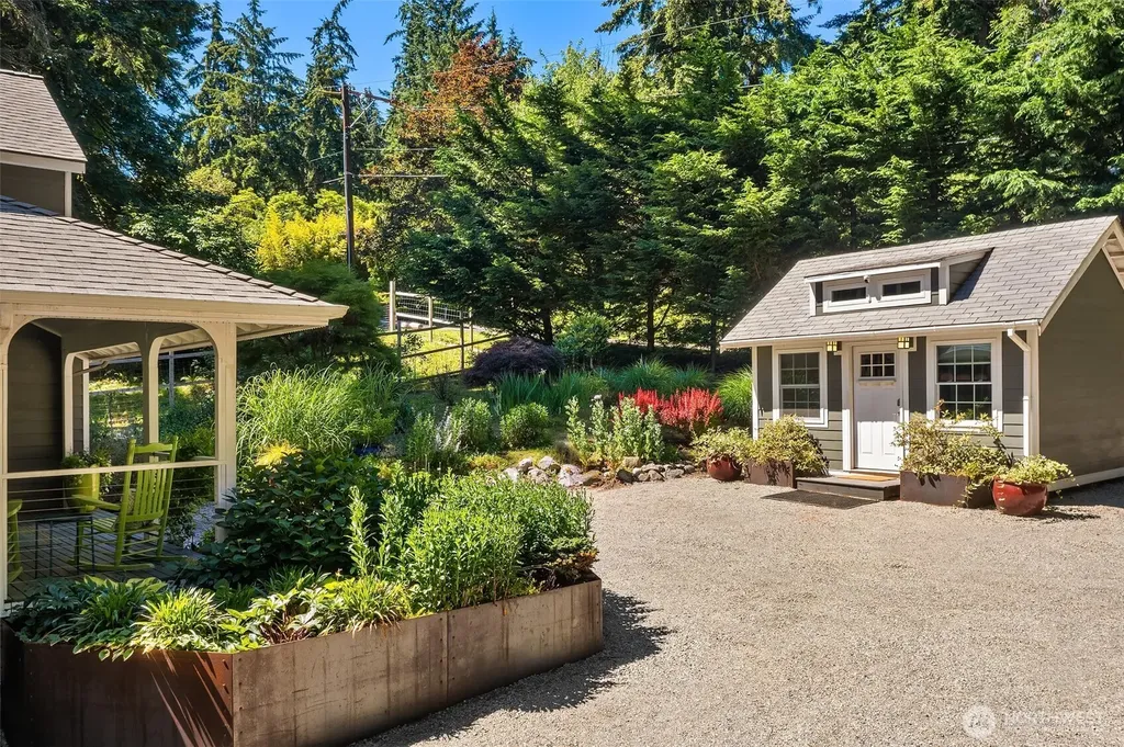 21206 SW Tramp Harbor Road Vashon WA 98070
