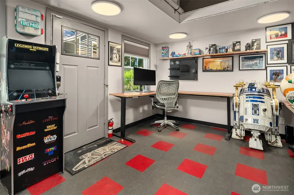 21206 SW Tramp Harbor Road Vashon WA 98070