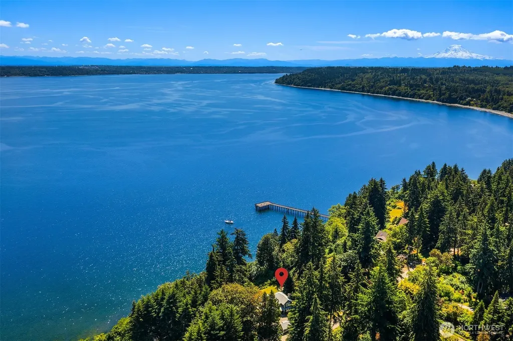 21206 SW Tramp Harbor Road Vashon WA 98070