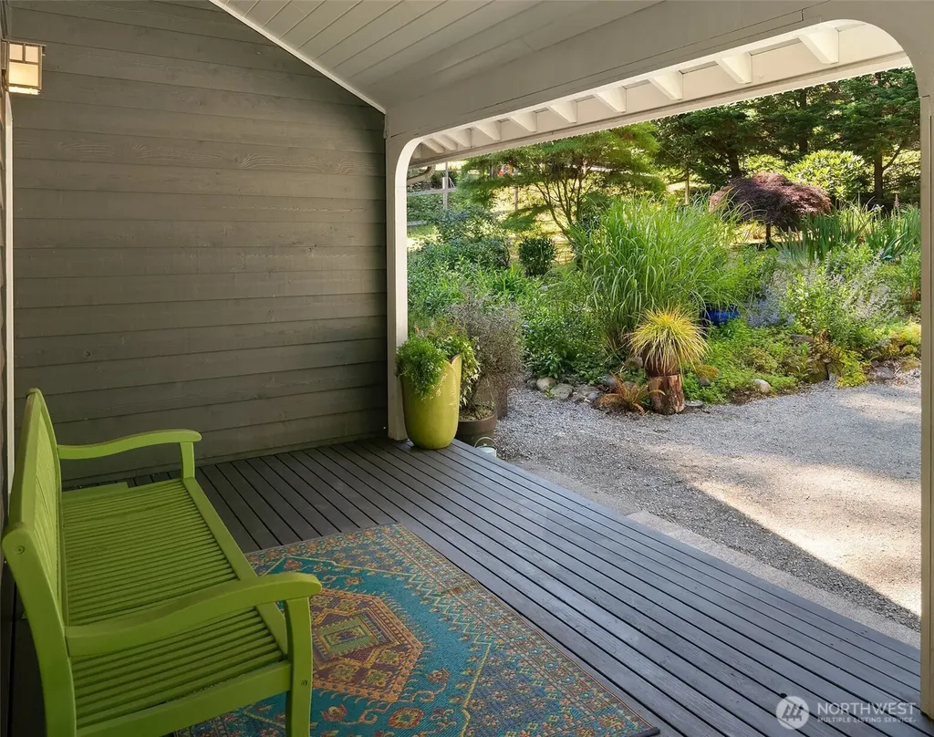 21206 SW Tramp Harbor Road Vashon WA 98070