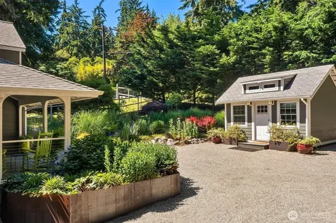 21206 SW Tramp Harbor Road Vashon WA 98070