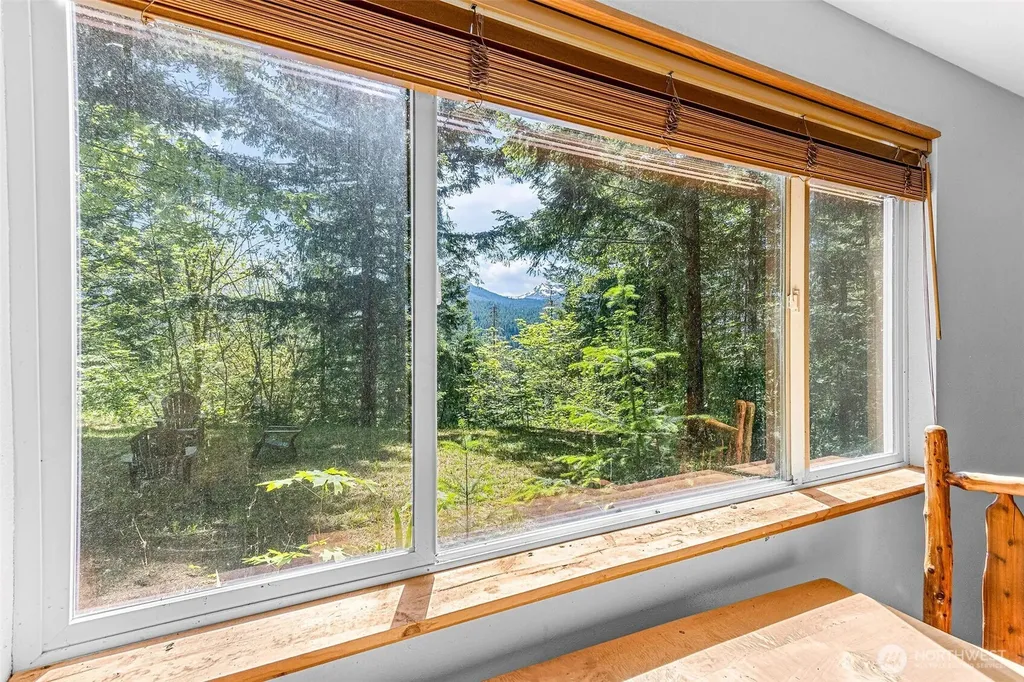 133 Hinkle Tinkle Lane Packwood WA 98361
