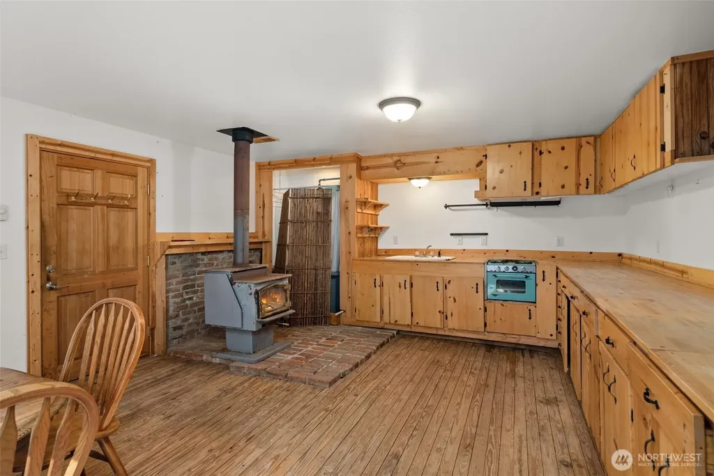 133 Hinkle Tinkle Lane Packwood WA 98361