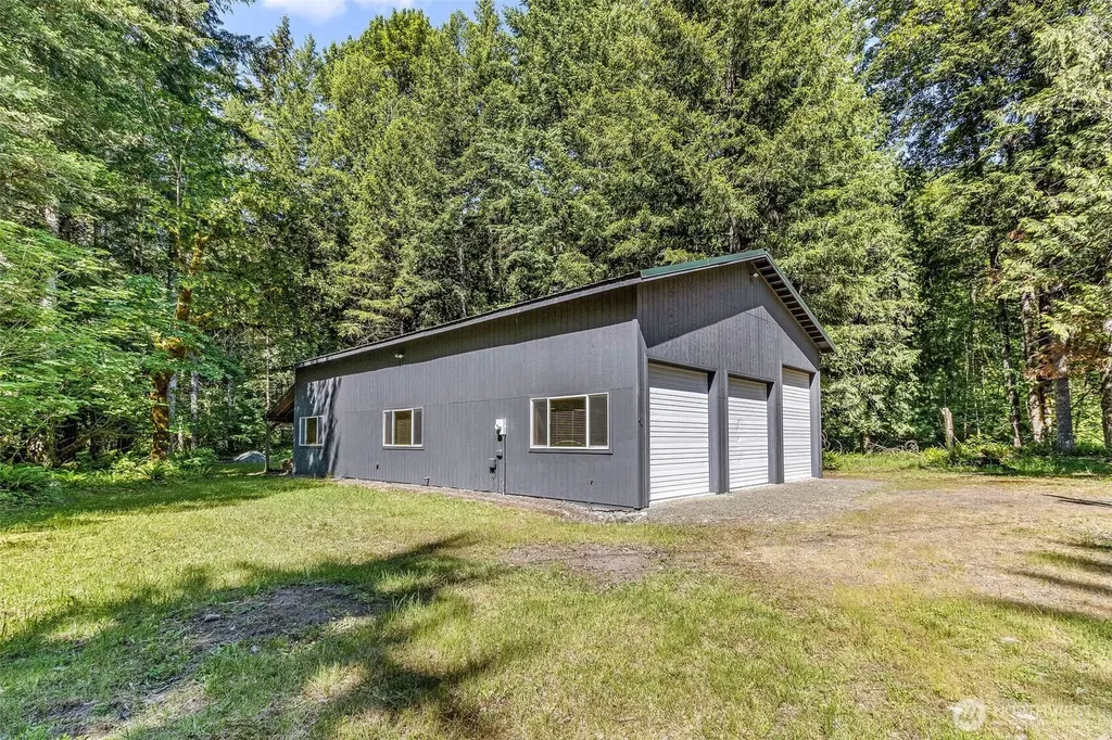 133 Hinkle Tinkle Lane Packwood WA 98361