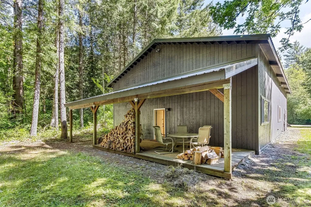 133 Hinkle Tinkle Lane Packwood WA 98361
