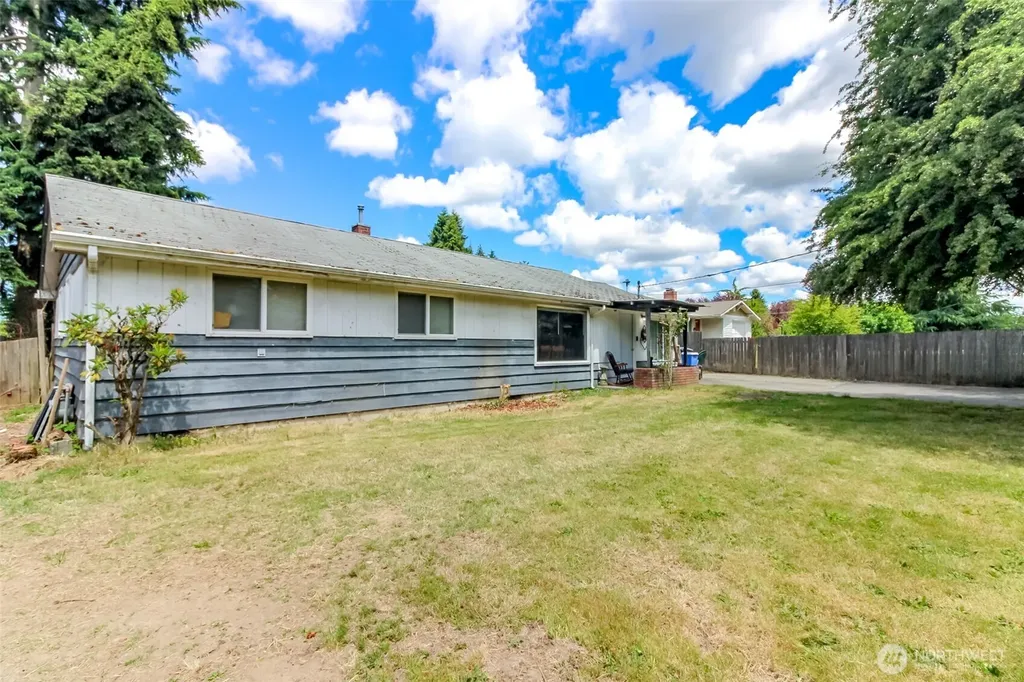 7130 Bentley Road E Puyallup WA 98371
