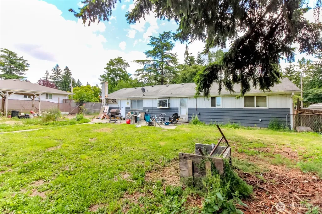 7130 Bentley Road E Puyallup WA 98371