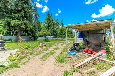7130 Bentley Road E Puyallup WA 98371