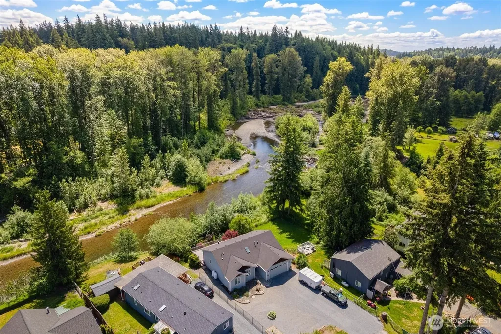 6131 152nd Avenue NE Lake Stevens WA 98258