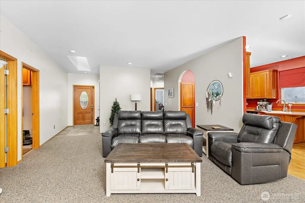 6131 152nd Avenue NE Lake Stevens WA 98258