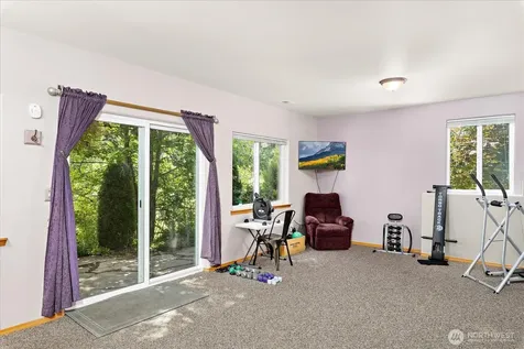6131 152nd Avenue NE Lake Stevens WA 98258