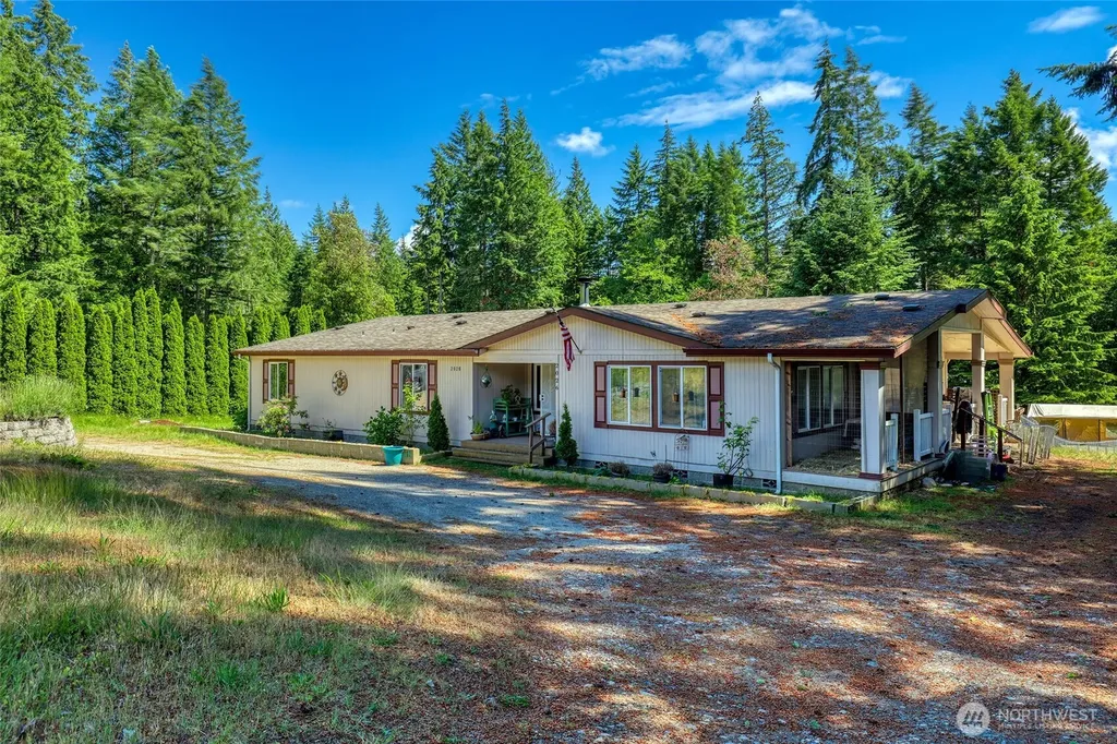 2026 SE Yakima Street Port Orchard WA 98367