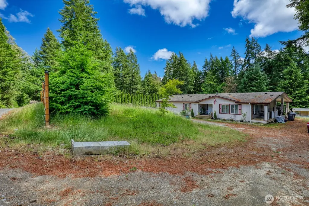 2026 SE Yakima Street Port Orchard WA 98367