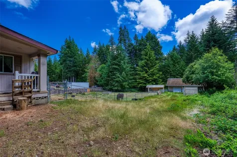 2026 SE Yakima Street Port Orchard WA 98367
