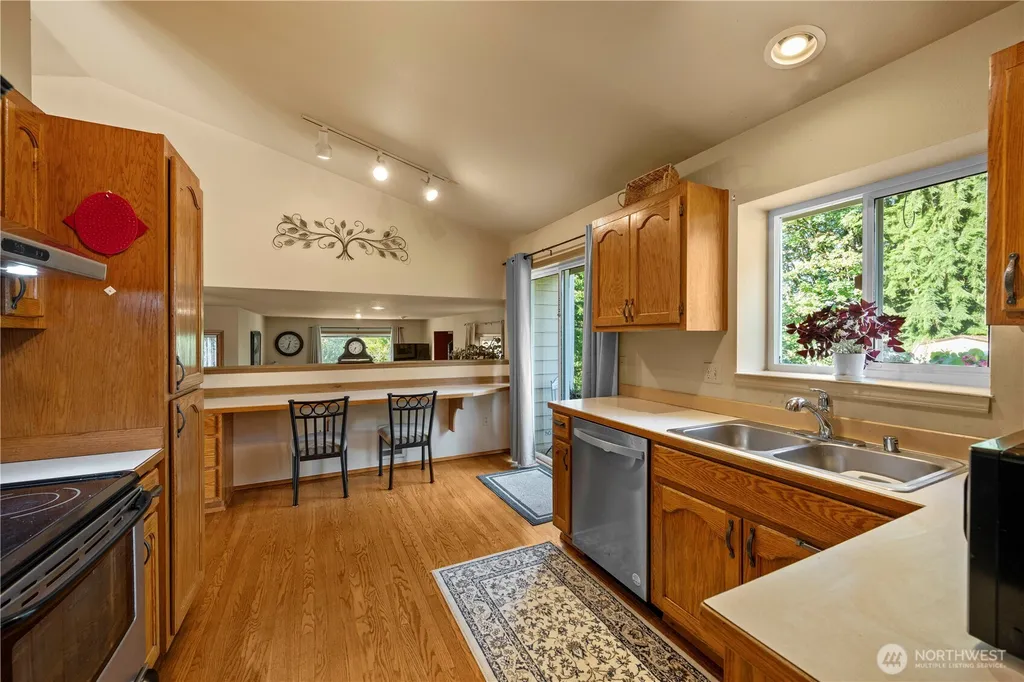 2711 148th Street SW Lynnwood WA 98087