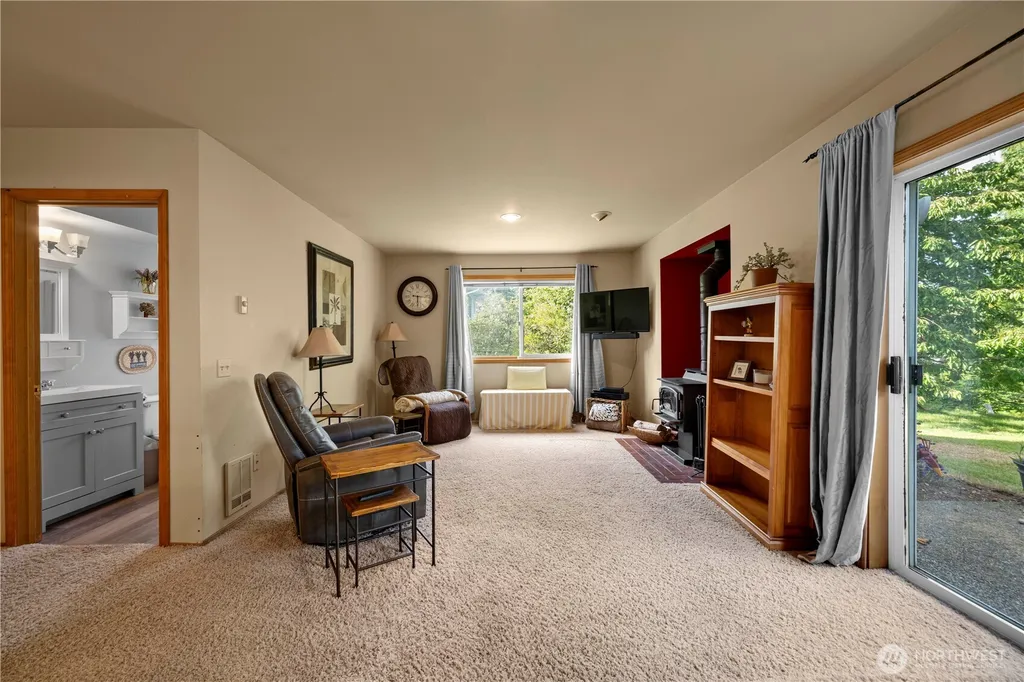 2711 148th Street SW Lynnwood WA 98087