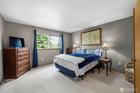 2711 148th Street SW Lynnwood WA 98087