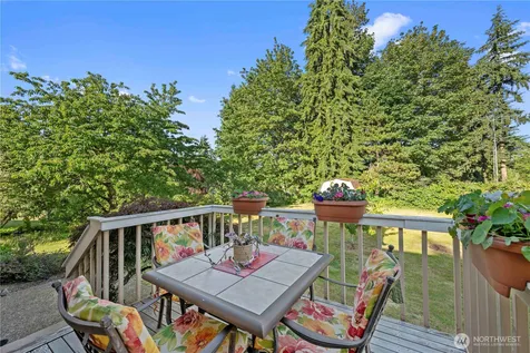 2711 148th Street SW Lynnwood WA 98087
