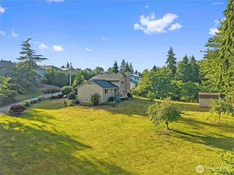 2711 148th Street SW Lynnwood WA 98087