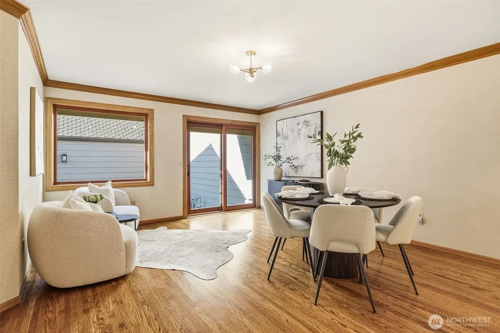 10327 NE 19th Place Bellevue WA 98004