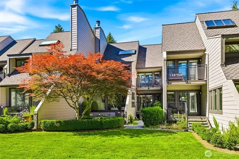 10327 NE 19th Place Bellevue WA 98004