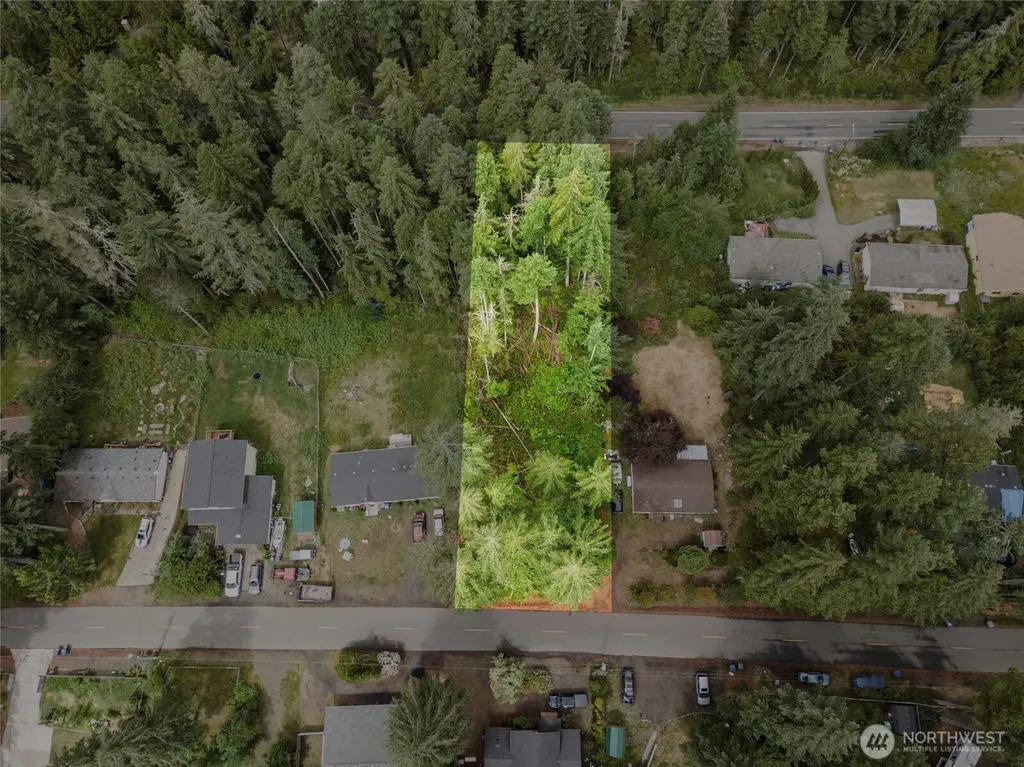 4611 E Rasor Road W Belfair WA 98528