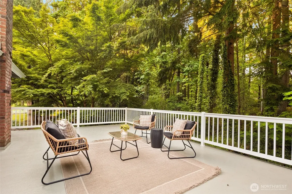 14160 171st Avenue NE Woodinville WA 98072