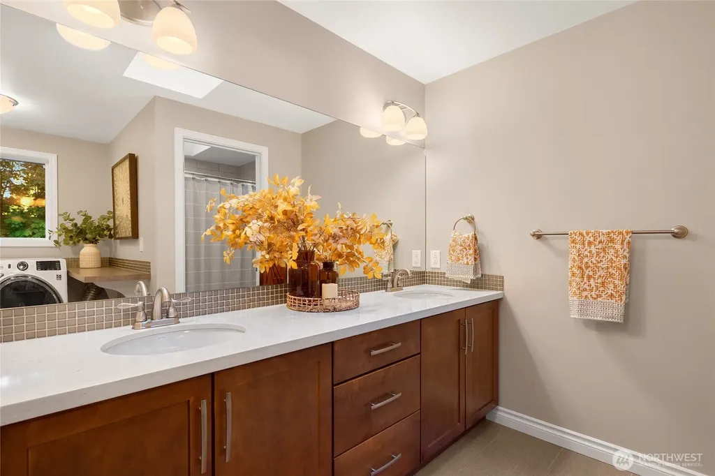 14160 171st Avenue NE Woodinville WA 98072