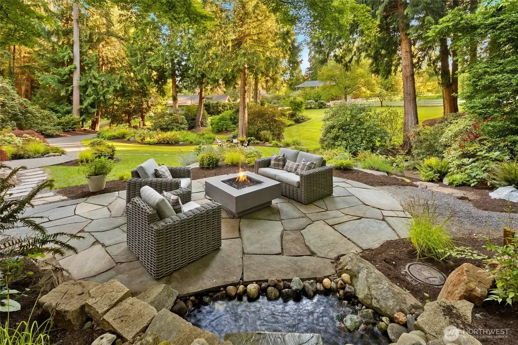 14160 171st Avenue NE Woodinville WA 98072