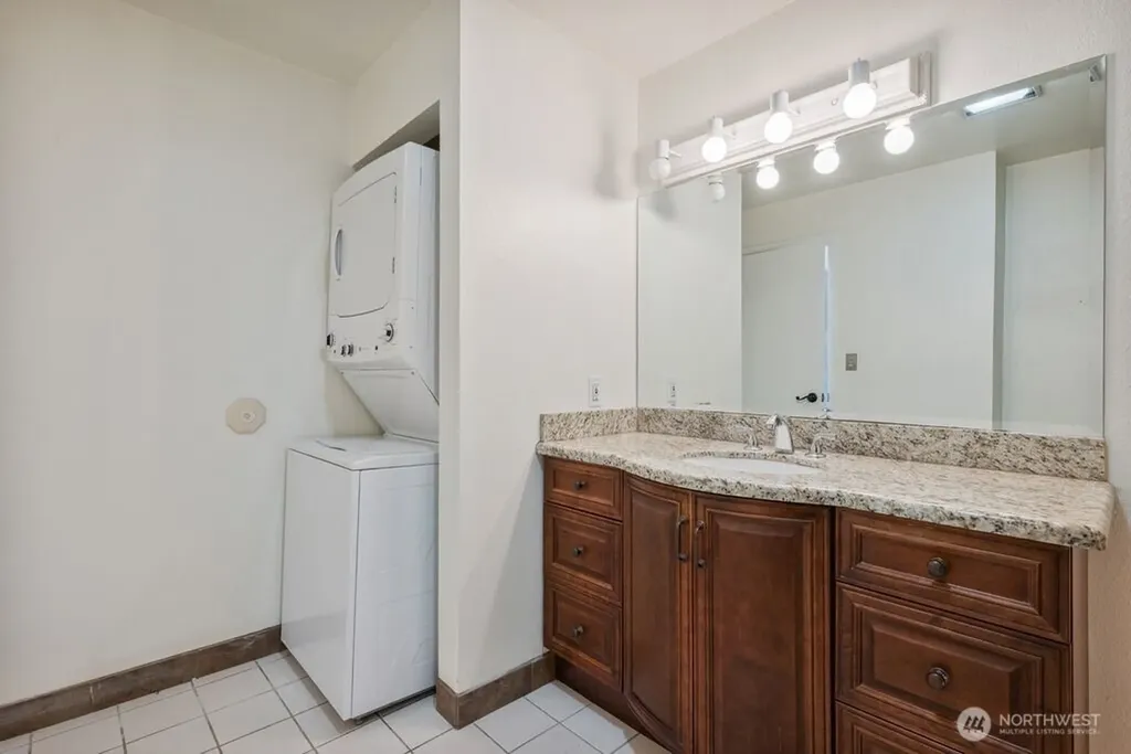 745 Marine View Drive Longview WA 98632