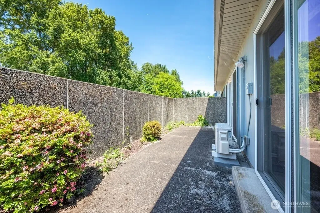 745 Marine View Drive Longview WA 98632