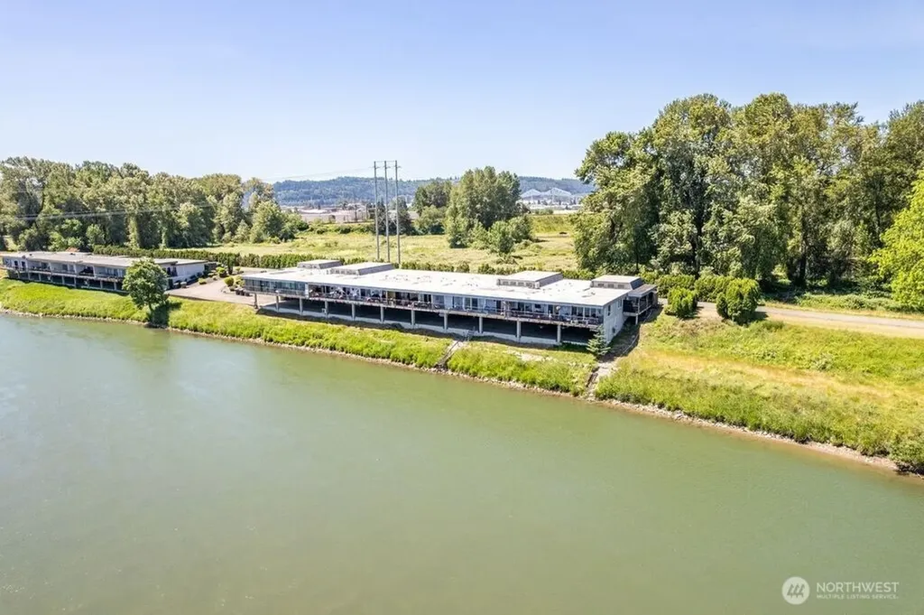 745 Marine View Drive Longview WA 98632