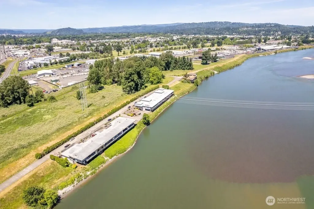 745 Marine View Drive Longview WA 98632