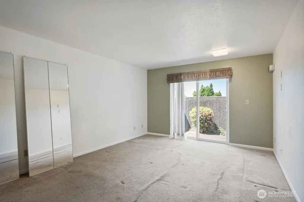 745 Marine View Drive Longview WA 98632