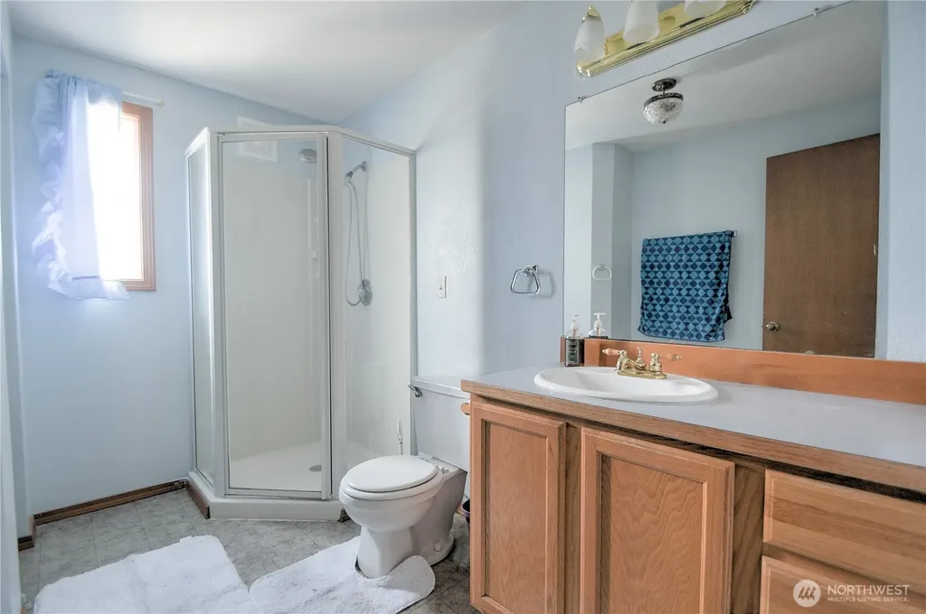 1205 Fairwood Court St SW Ocean Shores WA 98569