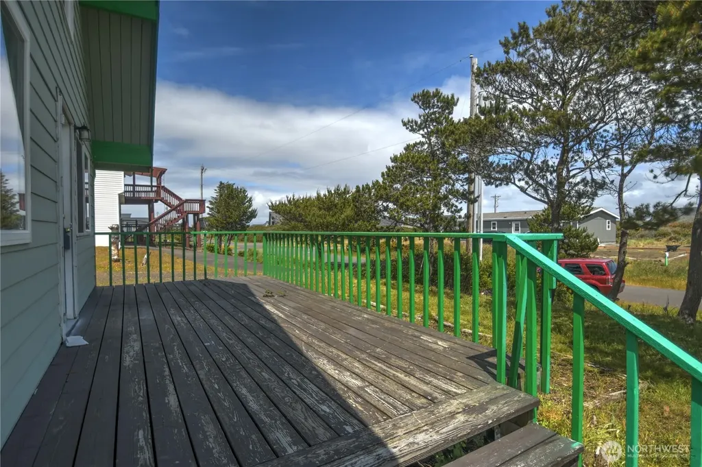 1205 Fairwood Court St SW Ocean Shores WA 98569