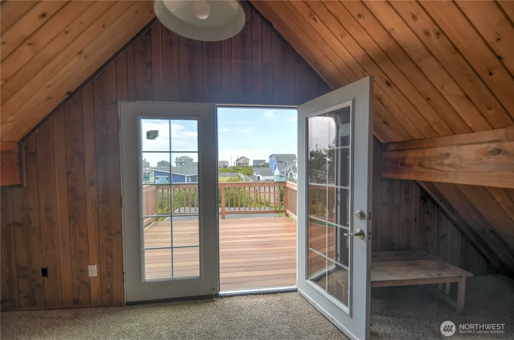 1205 Fairwood Court St SW Ocean Shores WA 98569