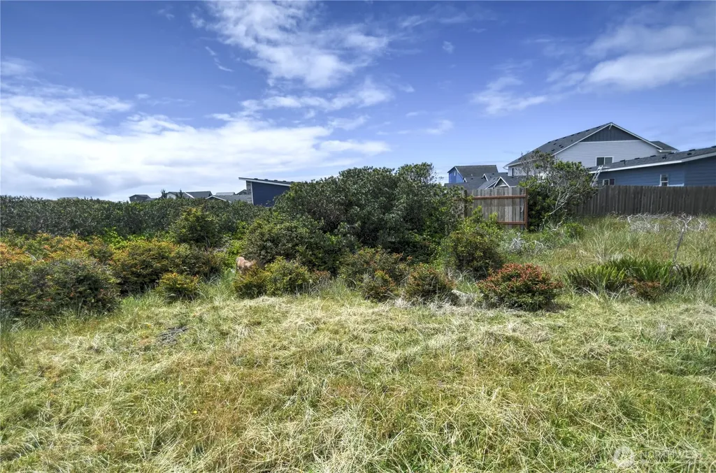 1205 Fairwood Court St SW Ocean Shores WA 98569