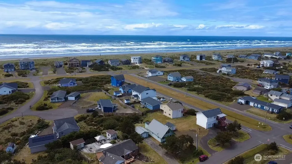 1205 Fairwood Court St SW Ocean Shores WA 98569